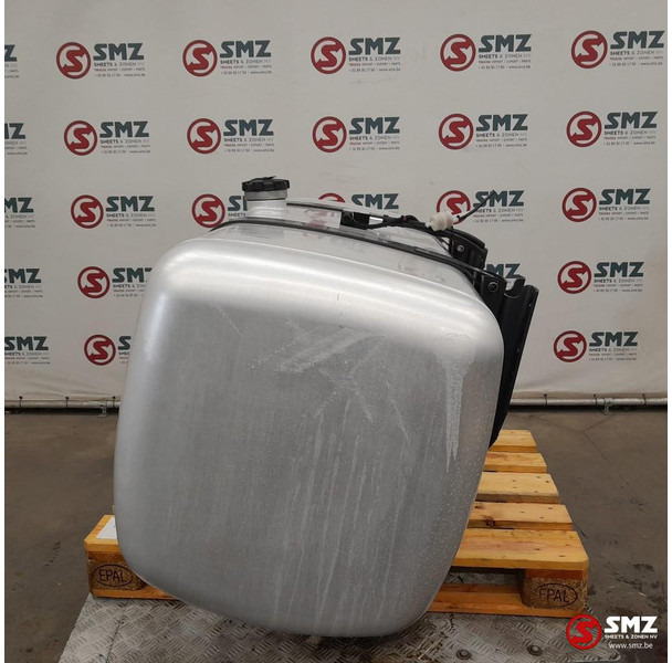 Mercedes-Benz Occ brandstoftank 630L + brandstofniveausensor Mer - 연료 탱크 트럭 용 : 사진 3 Mercedes-Benz Occ brandstoftank 630L + brandstofniveausensor Mer - 연료 탱크 트럭 용 : 사진 3