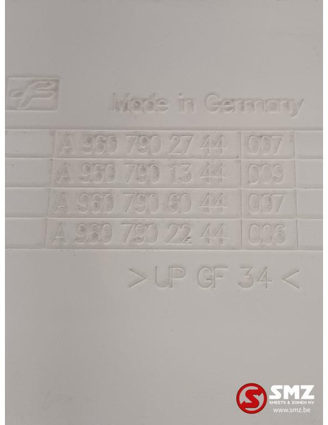 Mercedes-Benz Occ dakspoiler + spoilers boven links + rechts Mer - 공기역학/ 스포일러 트럭 용 : 사진 5 Mercedes-Benz Occ dakspoiler + spoilers boven links + rechts Mer - 공기역학/ 스포일러 트럭 용 : 사진 5