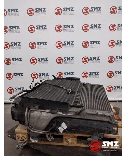 Mercedes-Benz Occ radiator Mercedes Actros MP4 A9605002701 - 라디에이터 트럭 용 : 사진 2 Mercedes-Benz Occ radiator Mercedes Actros MP4 A9605002701 - 라디에이터 트럭 용 : 사진 2
