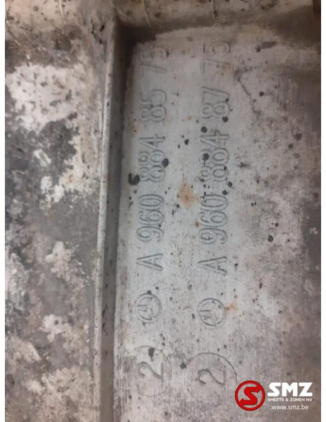 Mercedes-Benz Occ spatbordverlenging links Mercedes Actros MP4 - 보디 및 외관 트럭 용 : 사진 2 Mercedes-Benz Occ spatbordverlenging links Mercedes Actros MP4 - 보디 및 외관 트럭 용 : 사진 2