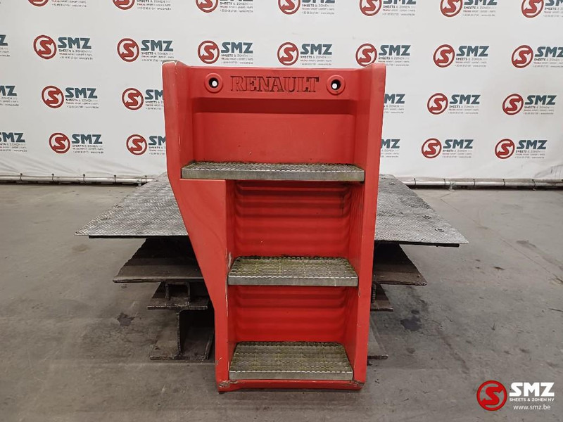 Renault Occ opstapbak links Renault - 운전실 및 내부 트럭 용 : 사진 1 Renault Occ opstapbak links Renault - 운전실 및 내부 트럭 용 : 사진 1