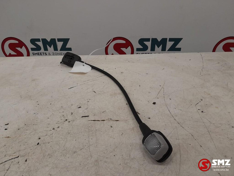 Scania Occ leeslamp Scania - 운전실 및 내부 트럭 용 : 사진 1 Scania Occ leeslamp Scania - 운전실 및 내부 트럭 용 : 사진 1