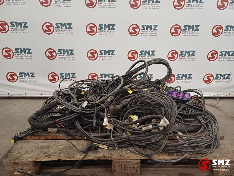 Scania Occ lot kabelbomen Scania - 케이블/ 와이어 하니스 트럭 용 : 사진 1 Scania Occ lot kabelbomen Scania - 케이블/ 와이어 하니스 트럭 용 : 사진 1