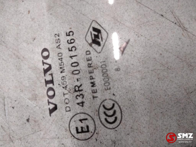 Volvo Occ achterrruit Volvo - 창문 및 부품 트럭 용 : 사진 2 Volvo Occ achterrruit Volvo - 창문 및 부품 트럭 용 : 사진 2