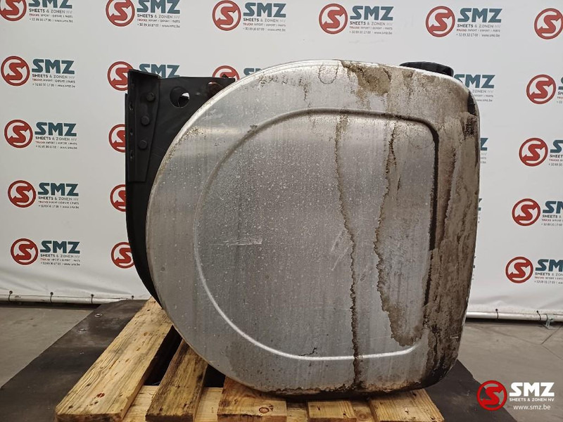 Volvo Occ brandstoftank 450L met steunen Volvo - 연료 탱크 트럭 용 : 사진 4 Volvo Occ brandstoftank 450L met steunen Volvo - 연료 탱크 트럭 용 : 사진 4