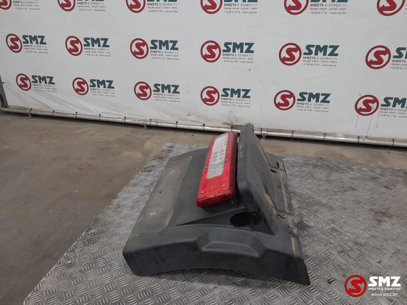 Volvo Occ spatbord rechtsachteraan + spatbordsteun Volvo - 보디 및 외관 트럭 용 : 사진 4 Volvo Occ spatbord rechtsachteraan + spatbordsteun Volvo - 보디 및 외관 트럭 용 : 사진 4