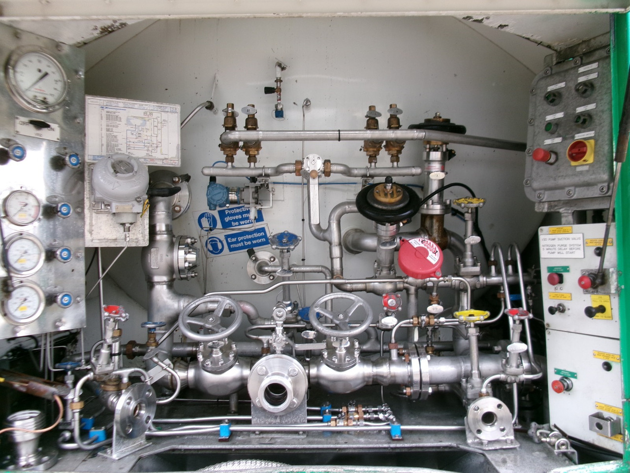 M1 Engineering Gas tank semi-trailer cryogenic used for LNG Methan Methane - 유조 세미 트레일러 : 사진 5 M1 Engineering Gas tank semi-trailer cryogenic used for LNG Methan Methane - 유조 세미 트레일러 : 사진 5