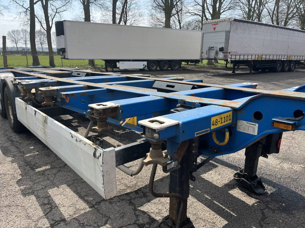 Krone 40FT HC, Voor en achter-uitschuifbaar, BPW 3 stuks - 컨테이너 운반 장치/ 스와프 보디 세미 트레일러 : 사진 2 Krone 40FT HC, Voor en achter-uitschuifbaar, BPW 3 stuks - 컨테이너 운반 장치/ 스와프 보디 세미 트레일러 : 사진 2
