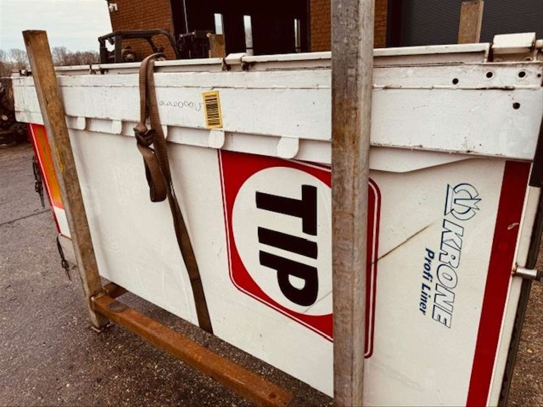 Krone Achterdeur links  - 보디 및 외관 트럭 용 : 사진 1 Krone Achterdeur links  - 보디 및 외관 트럭 용 : 사진 1