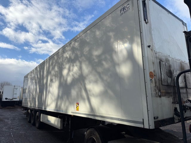 Krone Laadklep APK - 밀폐형 박스 세미 트레일러 : 사진 4 Krone Laadklep APK - 밀폐형 박스 세미 트레일러 : 사진 4