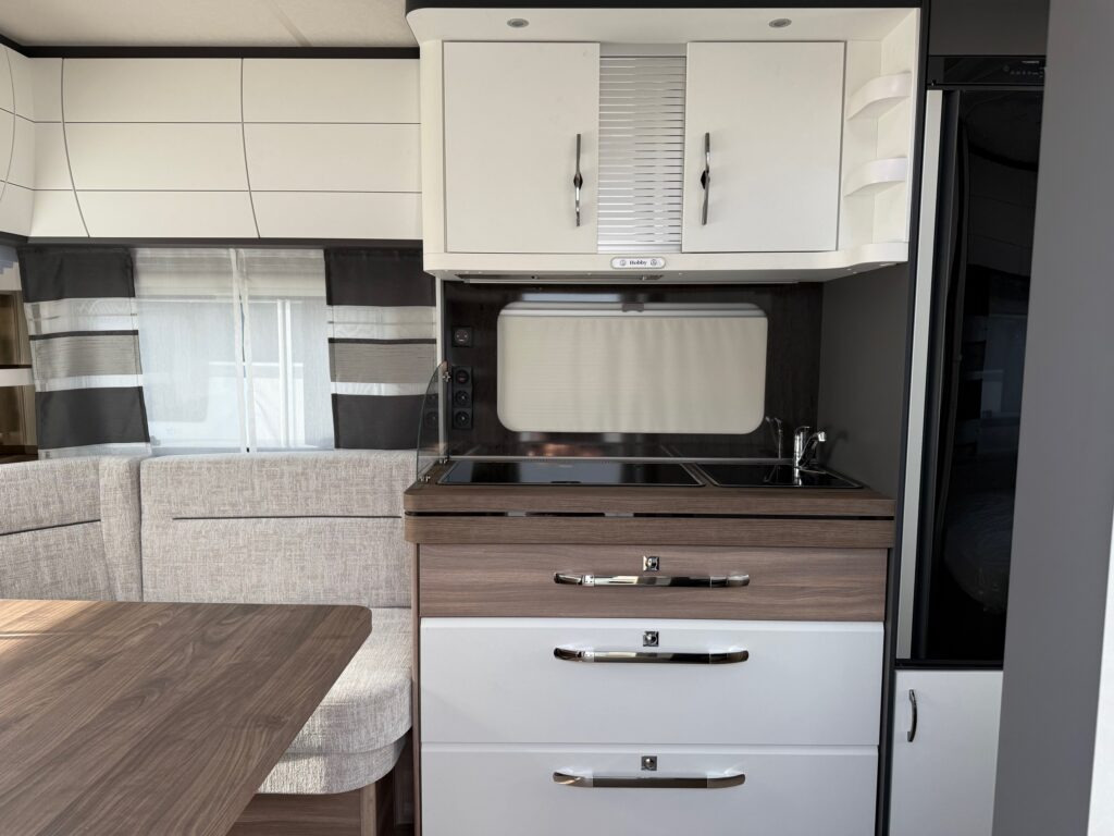 EXCELLENT EDITION 460 UFe 2025 - 캐러밴 : 사진 5 EXCELLENT EDITION 460 UFe 2025 - 캐러밴 : 사진 5