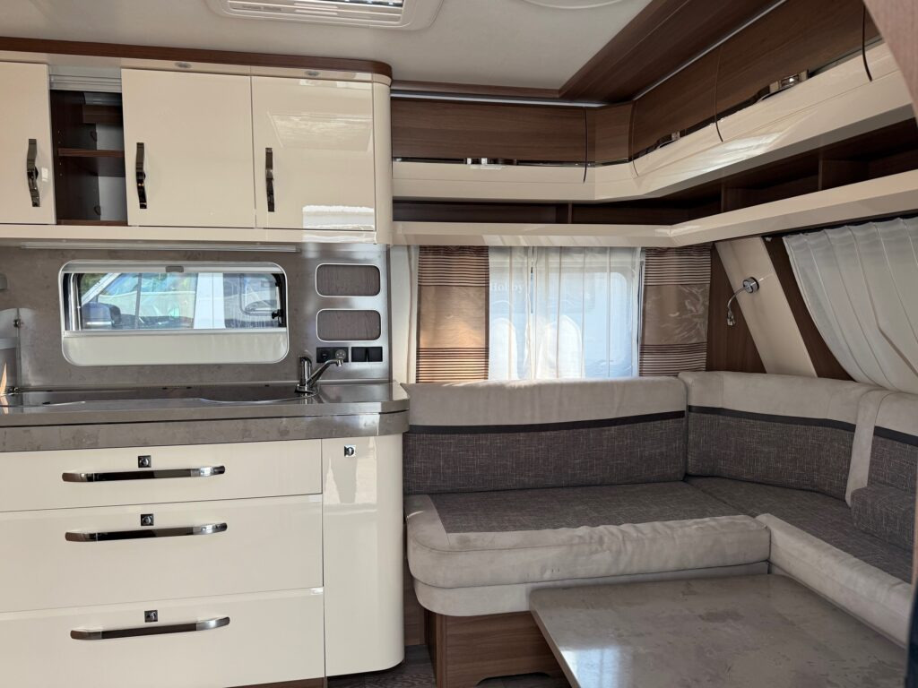 Hobby 720 KWFU Prestige 2020 - 캐러밴 : 사진 5 Hobby 720 KWFU Prestige 2020 - 캐러밴 : 사진 5