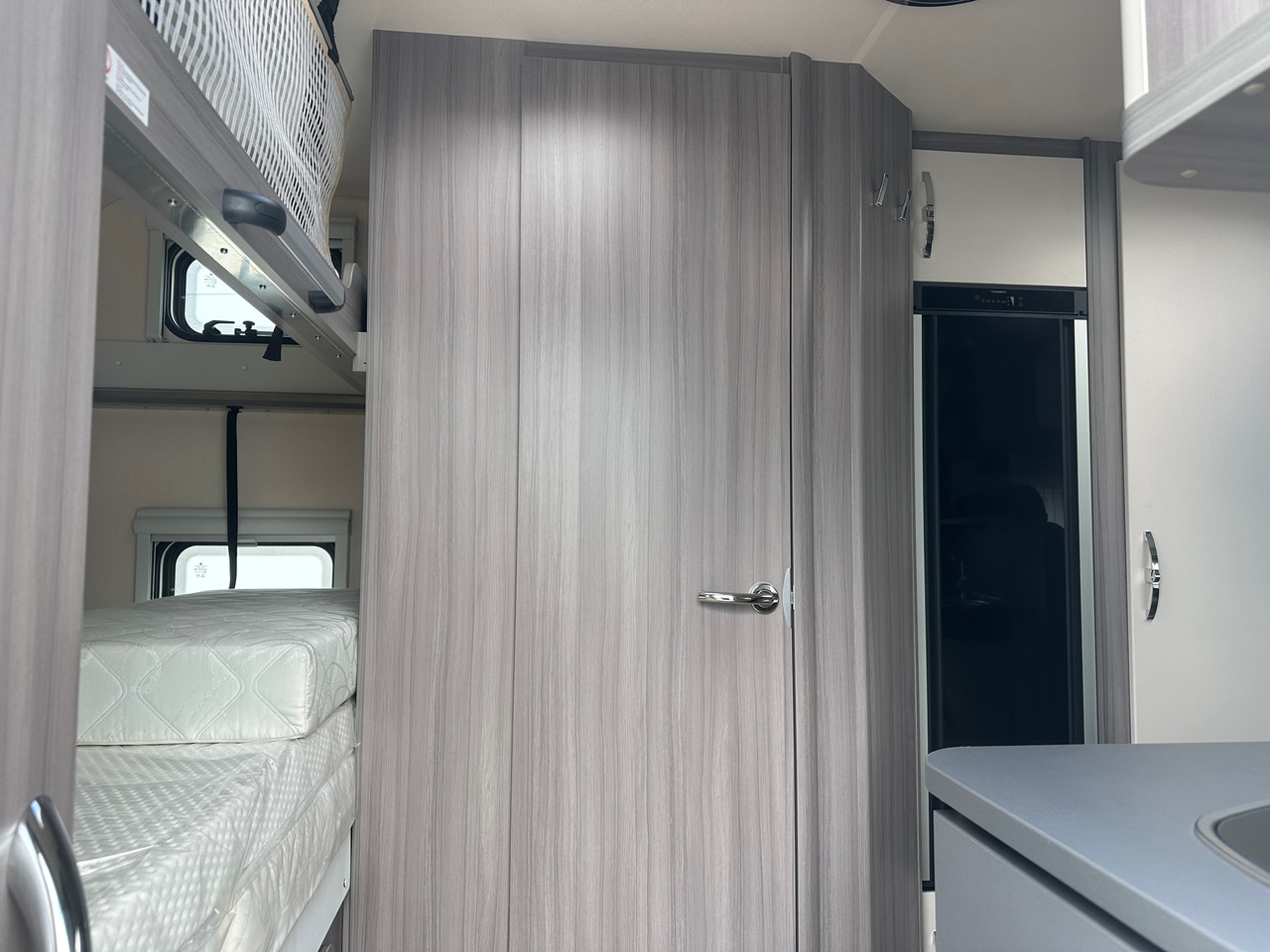 Hobby Optima T65 HKM Ontour 2024 - 세미 통합 모터홈 : 사진 5 Hobby Optima T65 HKM Ontour 2024 - 세미 통합 모터홈 : 사진 5