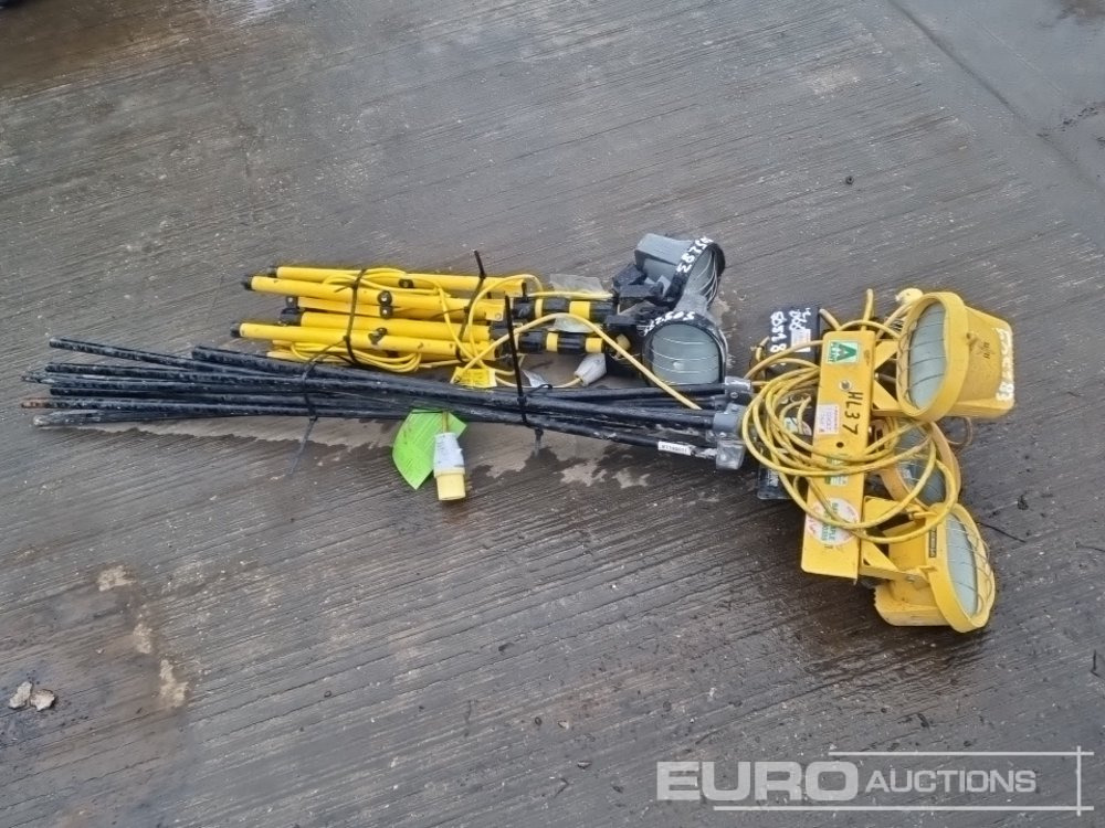 110Volt Lighting (4 of) - 건설장비 : 사진 2 110Volt Lighting (4 of) - 건설장비 : 사진 2