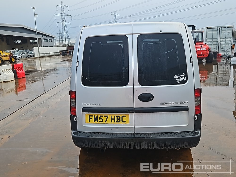 2008 Vauxhall Combo - 밴 : 사진 4 2008 Vauxhall Combo - 밴 : 사진 4