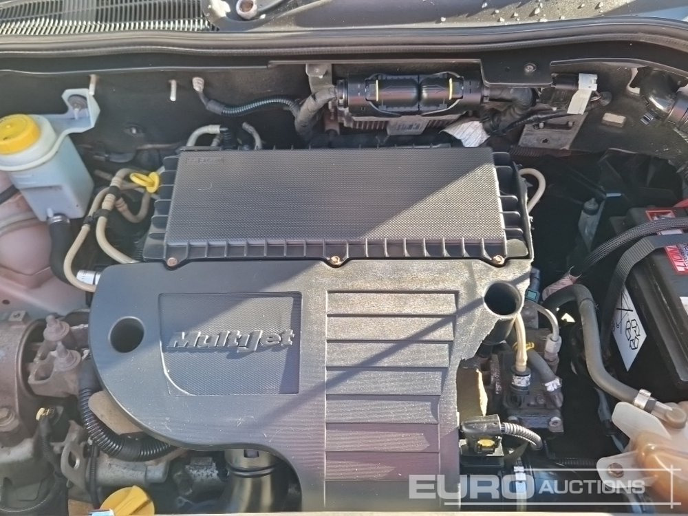 소형 밴 2011 Fiat Fiorino : 사진 32