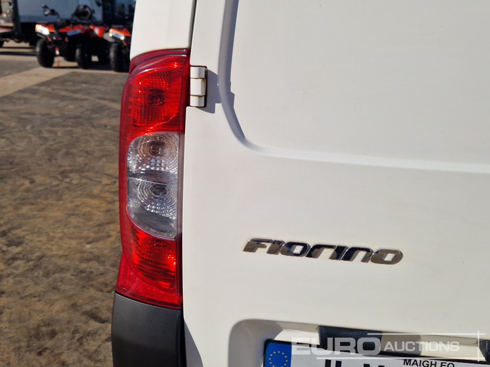 소형 밴 2011 Fiat Fiorino : 사진 26