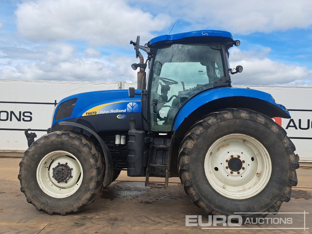 2011 New Holland T6070 - 장궤형 트랙터 : 사진 2 2011 New Holland T6070 - 장궤형 트랙터 : 사진 2