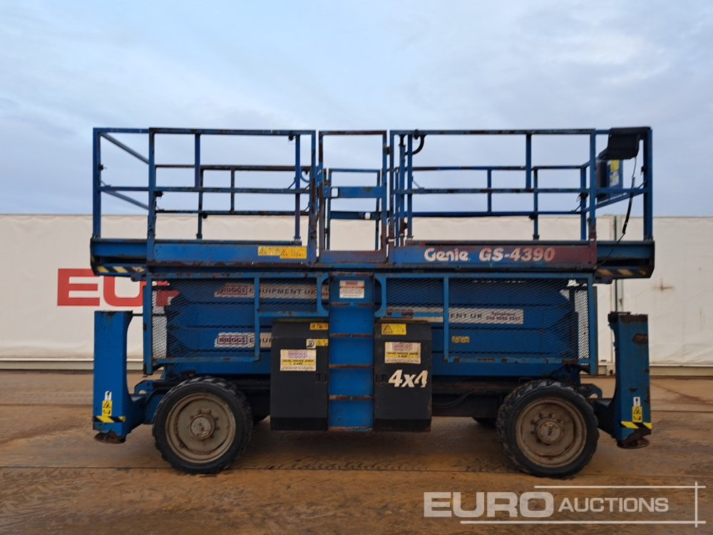 2014 Genie GS-4390 - 고가작업 플랫폼 : 사진 2 2014 Genie GS-4390 - 고가작업 플랫폼 : 사진 2