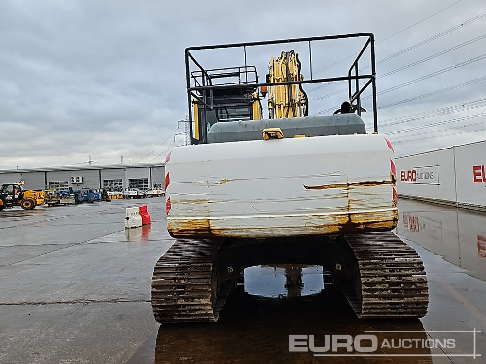 2014 Komatsu PC210LC-8 - 크롤러 굴삭기 : 사진 4 2014 Komatsu PC210LC-8 - 크롤러 굴삭기 : 사진 4