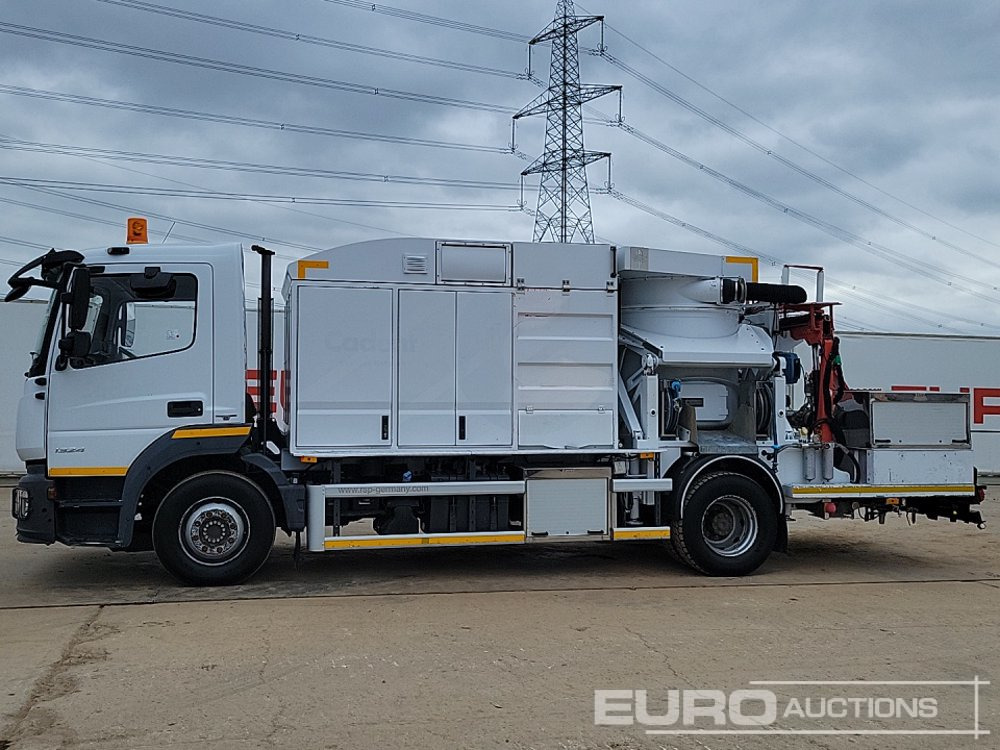 2014 Mercedes 1324 - 유조트럭 : 사진 2 2014 Mercedes 1324 - 유조트럭 : 사진 2