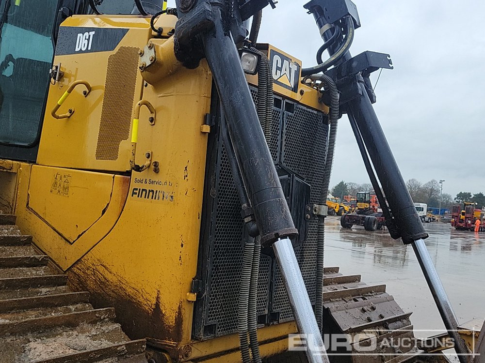 불도저 2015 CAT D6T LGP : 사진 22