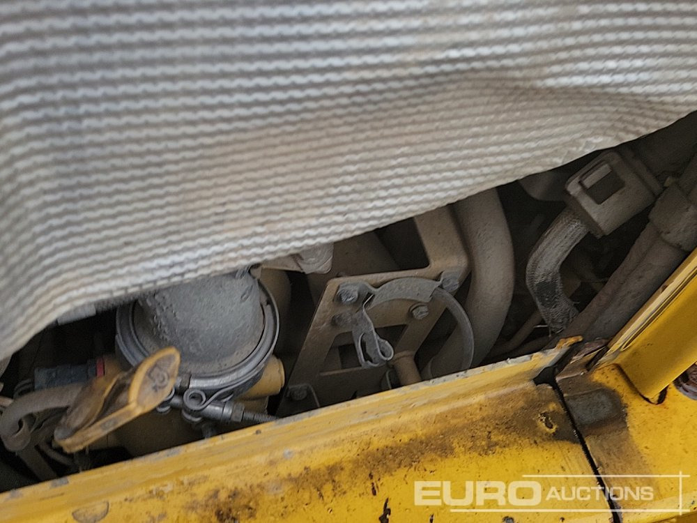 불도저 2015 CAT D6T LGP : 사진 30