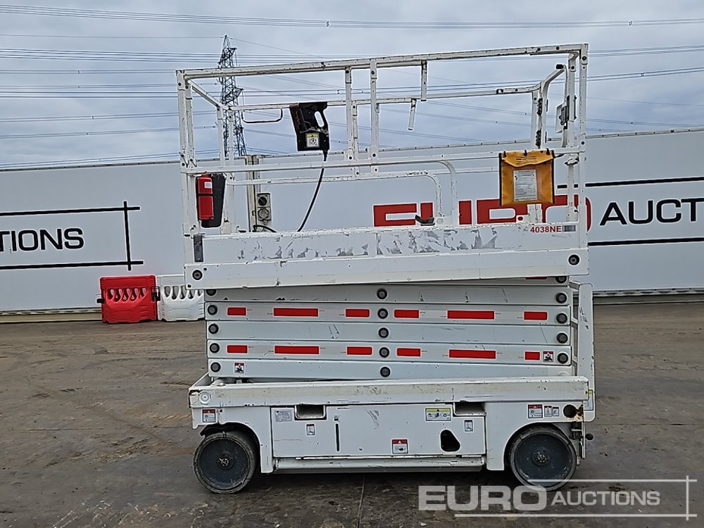 2015 Haulotte Compact 14 - 고가작업 플랫폼 : 사진 2 2015 Haulotte Compact 14 - 고가작업 플랫폼 : 사진 2