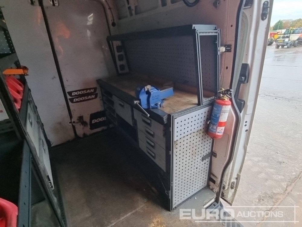 밴 2015 Volkswagen Crafter : 사진 22 밴 2015 Volkswagen Crafter : 사진 22