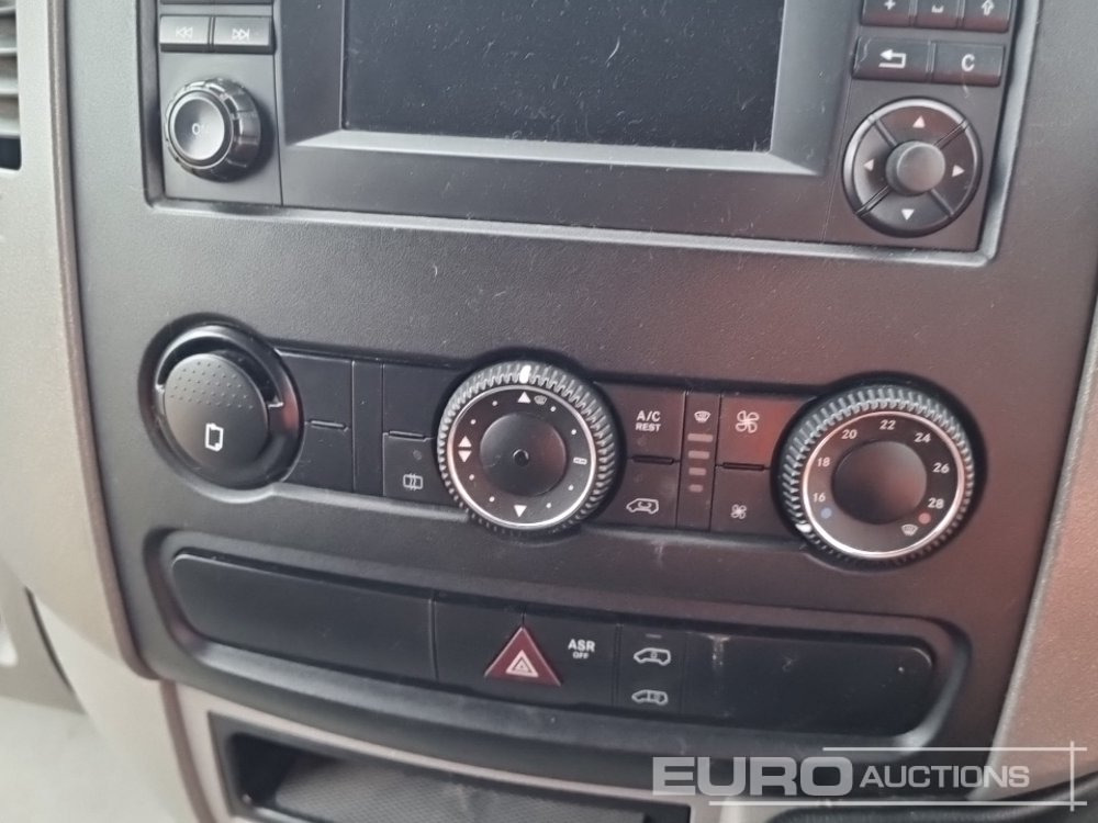 밴 2015 Volkswagen Crafter : 사진 30 밴 2015 Volkswagen Crafter : 사진 30