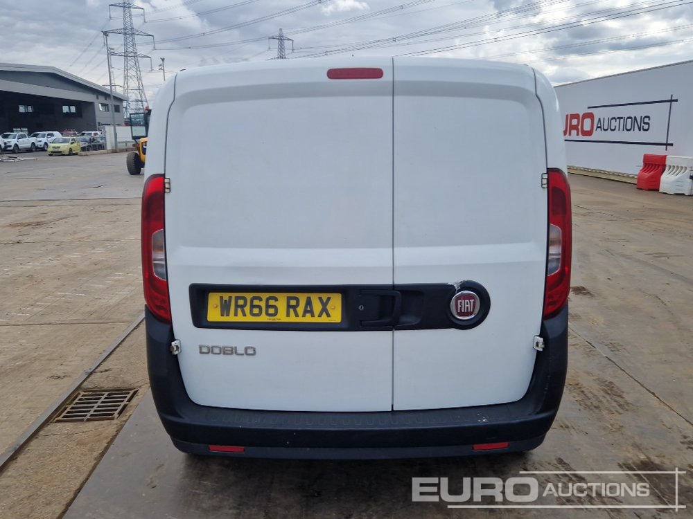 2016 Fiat Doblo - 소형 밴 : 사진 4 2016 Fiat Doblo - 소형 밴 : 사진 4