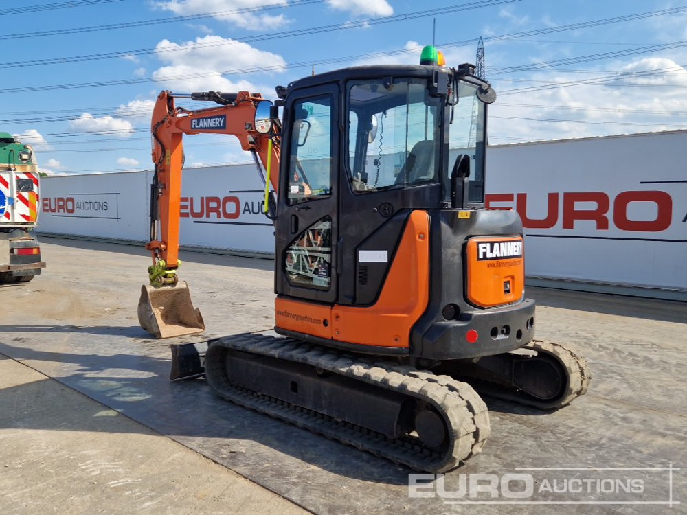 2016 Hitachi ZX55U-5A - 미니 굴삭기 : 사진 3 2016 Hitachi ZX55U-5A - 미니 굴삭기 : 사진 3