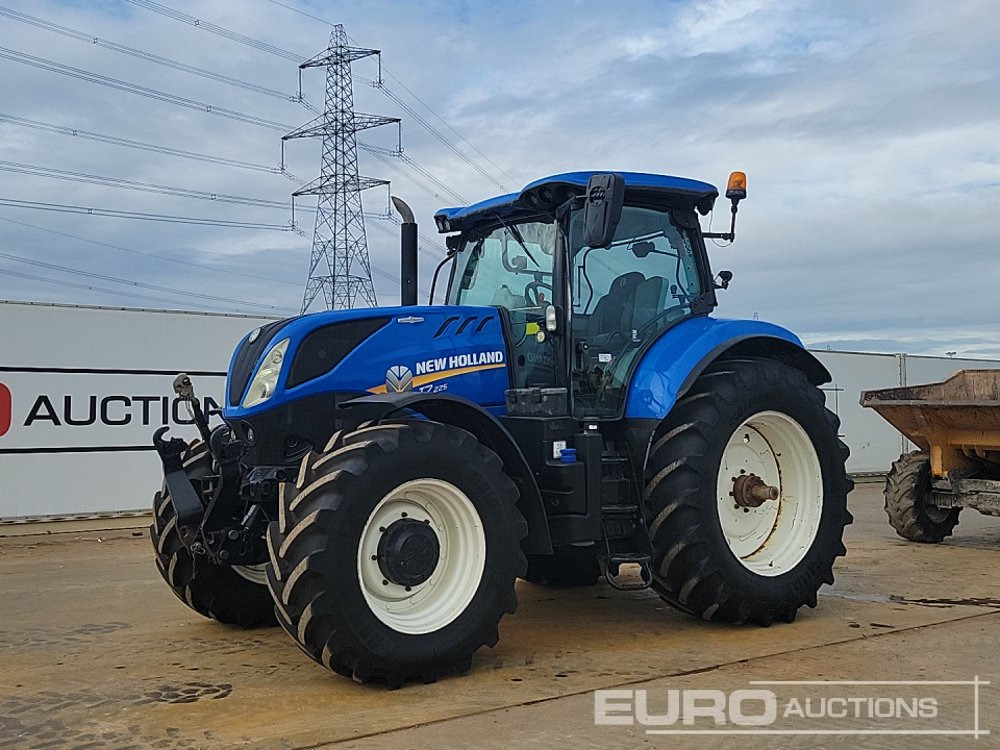 2016 New Holland T7.225 - 장궤형 트랙터 : 사진 1 2016 New Holland T7.225 - 장궤형 트랙터 : 사진 1