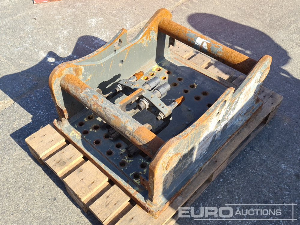 2016 Oilquick Head Stock 80mm Pin to suit 20 Ton Excavator - 유압 해머 : 사진 5 2016 Oilquick Head Stock 80mm Pin to suit 20 Ton Excavator - 유압 해머 : 사진 5