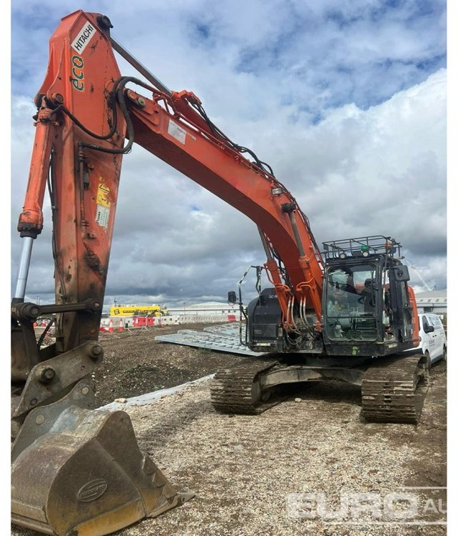 2017 Hitachi ZX225USLC-6 - 크롤러 굴삭기 : 사진 1 2017 Hitachi ZX225USLC-6 - 크롤러 굴삭기 : 사진 1