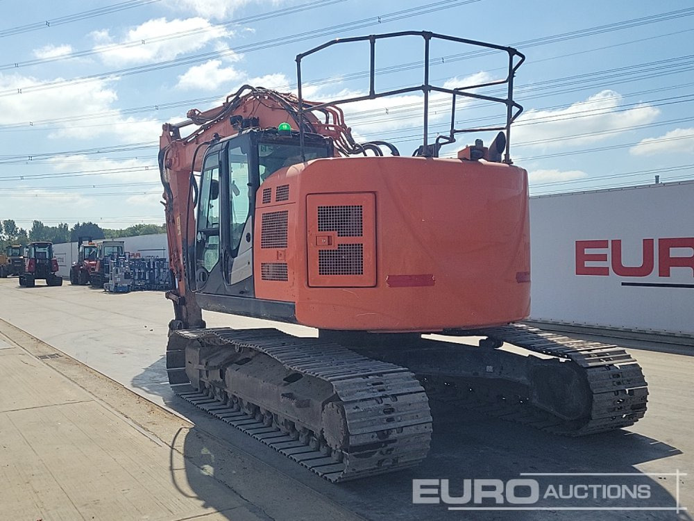 2017 Hitachi ZX225USLC-6 - 크롤러 굴삭기 : 사진 3 2017 Hitachi ZX225USLC-6 - 크롤러 굴삭기 : 사진 3