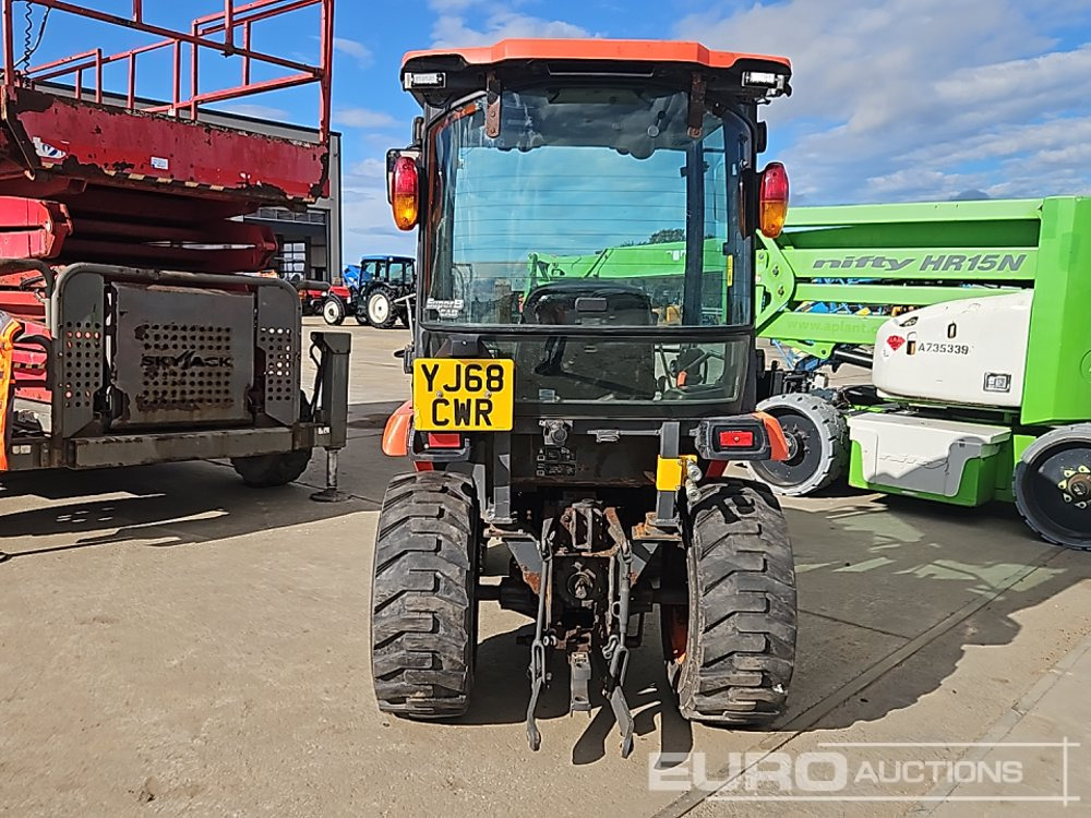 2018 Kubota B2261 - 스트래들 트랙터 : 사진 4 2018 Kubota B2261 - 스트래들 트랙터 : 사진 4