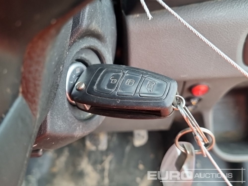 플랫베드 밴 2020 Ford Transit 350 : 사진 41