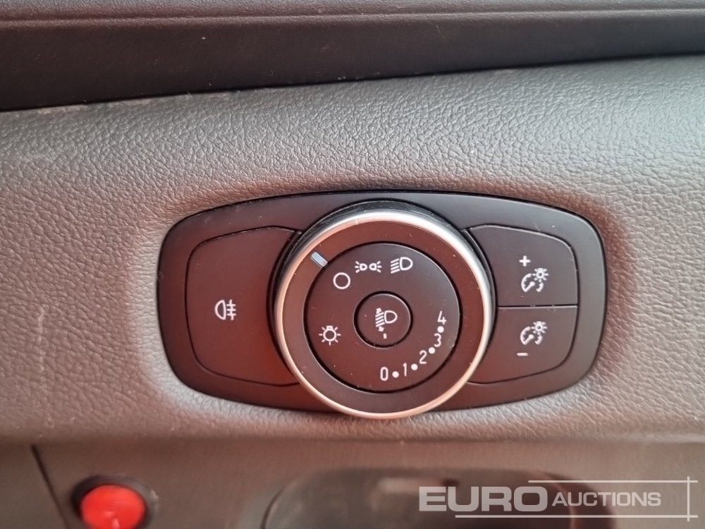 플랫베드 밴 2020 Ford Transit 350 : 사진 33