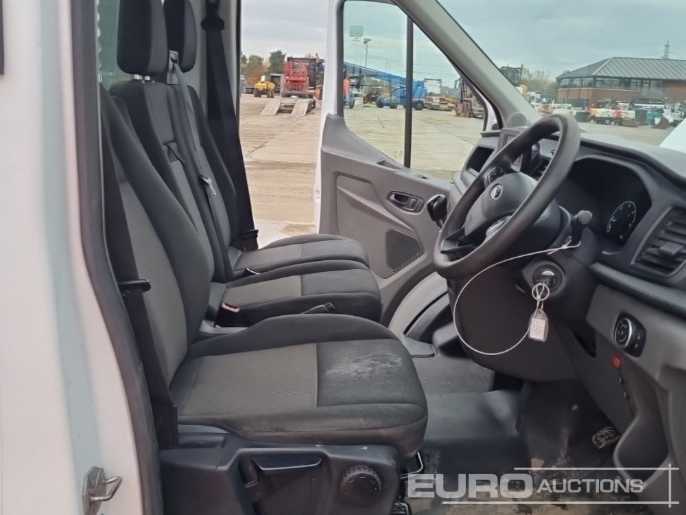 플랫베드 밴 2020 Ford Transit 350 : 사진 27