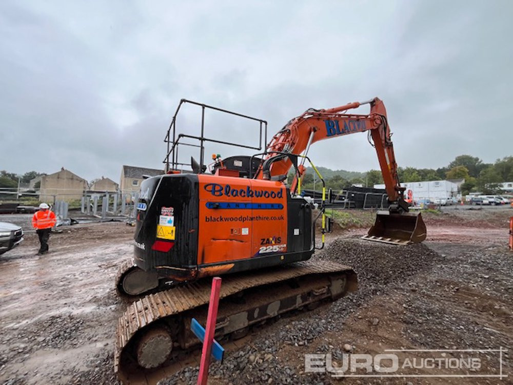 2021 Hitachi ZX225USRLC-6 - 크롤러 굴삭기 : 사진 5 2021 Hitachi ZX225USRLC-6 - 크롤러 굴삭기 : 사진 5