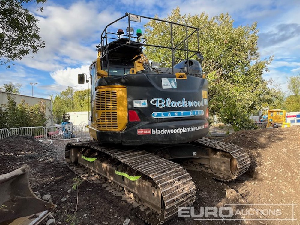 2021 Komatsu PC228USLC-11E0 - 크롤러 굴삭기 : 사진 3 2021 Komatsu PC228USLC-11E0 - 크롤러 굴삭기 : 사진 3