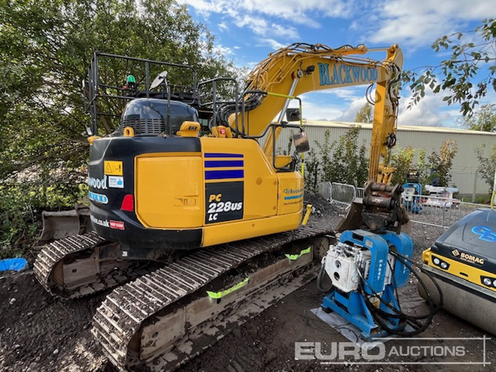 2021 Komatsu PC228USLC-11E0 - 크롤러 굴삭기 : 사진 4 2021 Komatsu PC228USLC-11E0 - 크롤러 굴삭기 : 사진 4