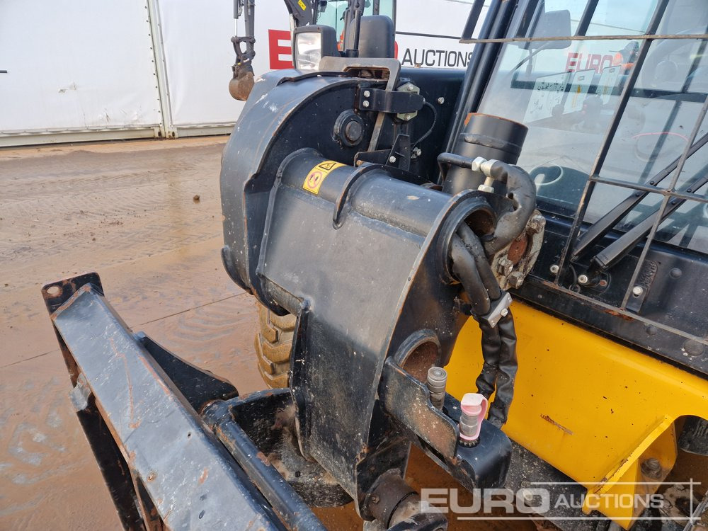 텔레스코픽 핸들러 2022 JCB 520-40 : 사진 13