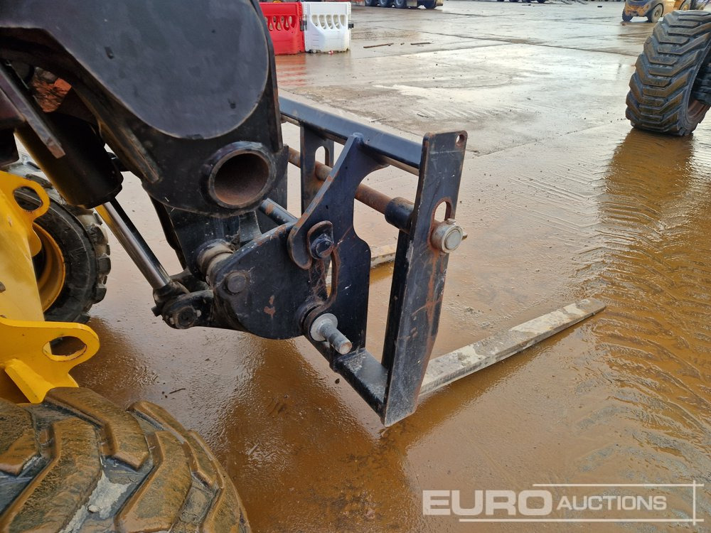 텔레스코픽 핸들러 2022 JCB 520-40 : 사진 21