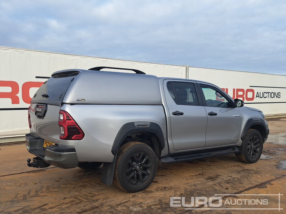 2022 Toyota Hilux Invincible X - 픽업트럭 : 사진 5 2022 Toyota Hilux Invincible X - 픽업트럭 : 사진 5