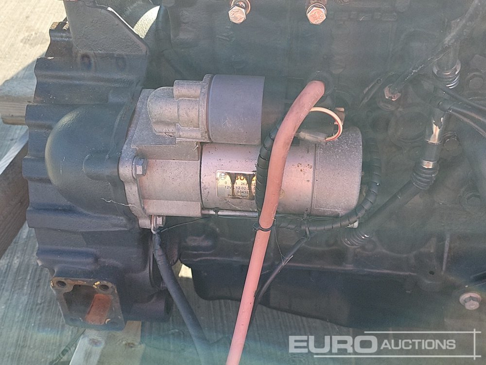 엔진 4 Cylinder Engine : 사진 16