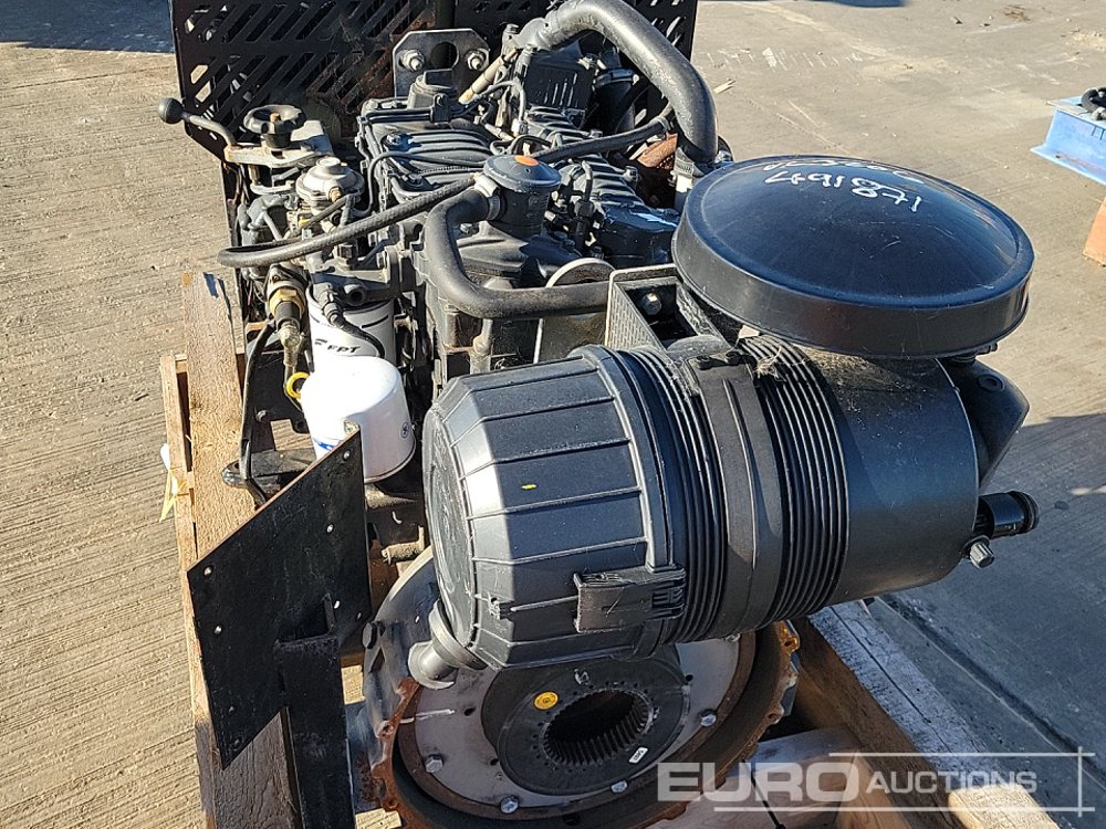 엔진 4 Cylinder Engine : 사진 13