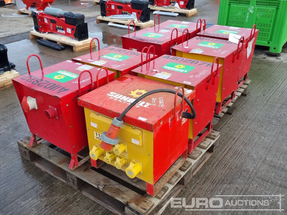 400 Volt Transformer (8 of) - 건설장비 : 사진 1 400 Volt Transformer (8 of) - 건설장비 : 사진 1