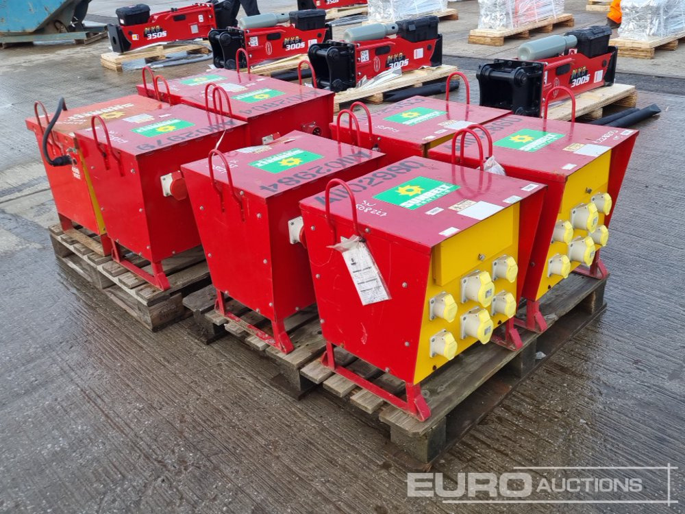 400 Volt Transformer (8 of) - 건설장비 : 사진 3 400 Volt Transformer (8 of) - 건설장비 : 사진 3